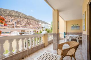 Castle Harbour Melanie's Apartment by LoveTenerife - Los Cristianos - 4
