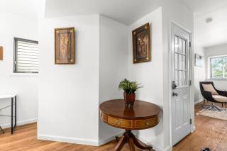 Opulent 2 Bedroom Getaway - Detroit - 5