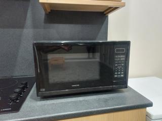 2 large bedroom apartment- WIFI & Parking - Fleetwood - 5