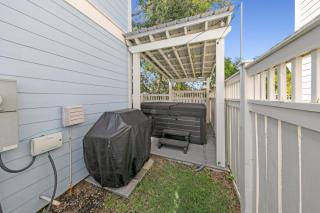 Sea Suite - Large hot tub with an easy walk to the beach - Santa Rosa Beach - 2