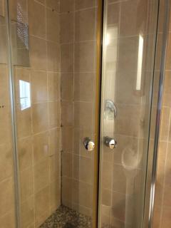 Inviting 3-Bed Apartment in Edenvale - 1