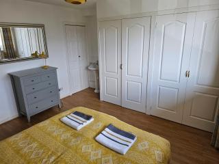 Snug - Colquhoun Square Apartment - 5