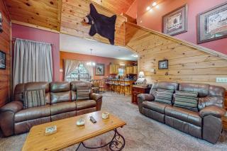 Cozy Cub Cabin - 8