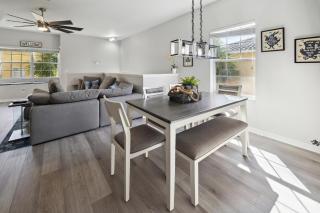 Brand New Disney Themed Oasis 2BR near Parks townhouse - Orlando - 1