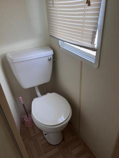 S422 Golden Palm 8 Berth Caravan - 1