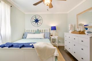 Chincoteague Apartment with Deck Walk to Waterfront - Chincoteague - 2