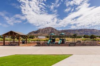 Jasper tiny home with private hottub - Apple Valley - 5