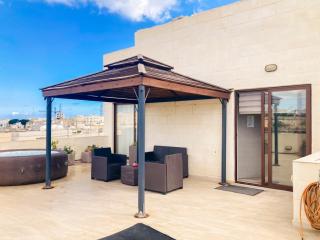 Valletta and Grand Harbour Lookout - Kalkara - 4