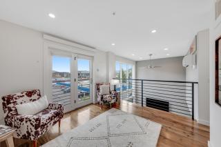 Downtown Delight - 9