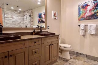 Aspenwood Lodge, Unit 203 - 1
