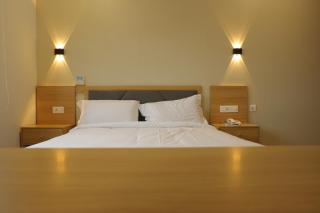 Dreamotel Luxury Suites - 6