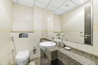 StoneTree - Furnished 1 BR in Bay Central - Dubai - 9