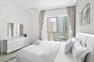 StoneTree - Furnished 1 BR in Bay Central - Dubai - 4