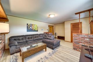 Pet-Friendly Bixby Getaway with Deck! - - 5
