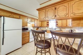 Pet-Friendly Bixby Getaway with Deck! - - 4