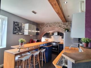 Gîte authentique avec terrasse et tout confort, entre Monts du Lyonnais et bassin Stéphanois - FR-1-496-299 - - 8