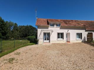 Gîte lumineux avec jardin paisible entre Montargis et Sully-sur-Loire, idéal familles et pros - FR-1-590-373 - 1