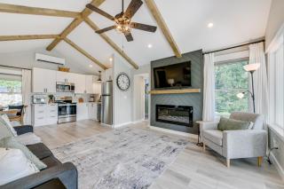 Updated and Modern Waynesville Cottage with Fire Pit - 8