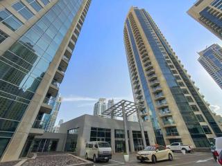 StoneTree - Modern Style 1 BR Apartment - Dubai - 3
