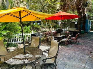 Blue Water Beachside Villa 4 - Clearwater Beach - 7