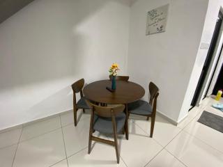 Pagoh Town Homestay - Pagoh - 1