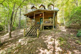 Hot Tub and Furnished Porch Balsam Grove Cabin - Balsam Grove - 9