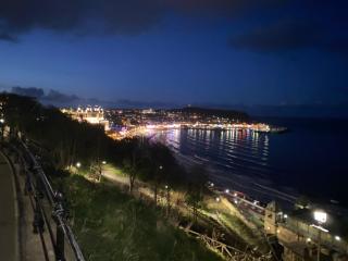 No.10 Seaside Apartment - 1st & 2nd Floor - Scarborough - 3