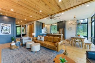 Modern Turnerville Cabin with Hot Tub and Scenic Views - Thayne - 6