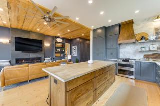 Modern Turnerville Cabin with Hot Tub and Scenic Views - Thayne - 1