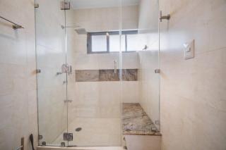 4BR family house with pool - 3