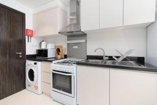 Elegant Studio at Damac Hills Carson B - Dubai - 3