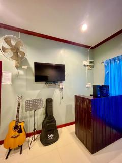 Gn story love บ้านเกาะล้าน 小珊瑚岛班泳池别墅 - Koh Larn - 6