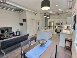 Summer Suite - Pet Friendly - 8