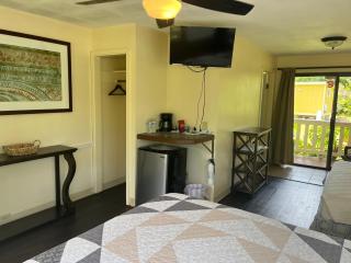 Aaron’s cottage - Hilo - 7