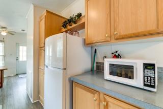 Weeki Wachee Home with Fire Pit 13 Mi to Ocean! - 1