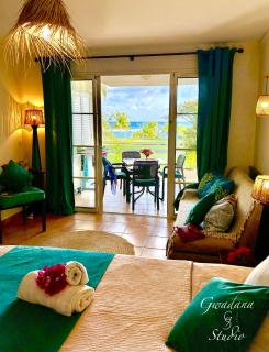 Accès Direct Plage, Vue Mer d'exception, Les Gwada Studios, Village Vacances - Sainte-Anne - 9