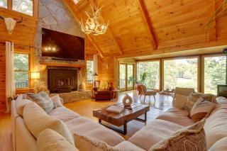 Blue Ridge Cabin with Hot Tub and Private Lake! - Morganton - 7
