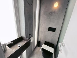 STUNNING AND SPACIOUS - 1BR PENTHOUSE - 6