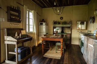 Cosy Farmstay: Green Cabin at Whispering Woods - Beedelup - 5