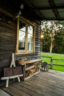 Cosy Farmstay: Green Cabin at Whispering Woods - Beedelup - 6