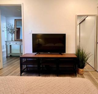 Beachfront Paradise - Port Hueneme - 9