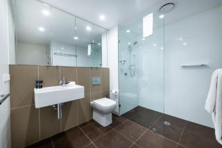 Jamieson - Lakeview Apt - 3