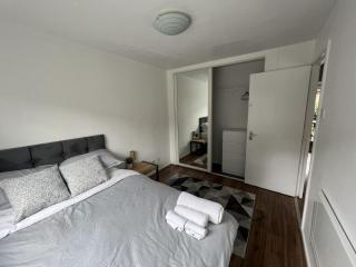 Canary Wharf Haven - Spacious & Homely Entire 1 Bedroom Flat - Londra - 8