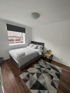 Canary Wharf Haven - Spacious & Homely Entire 1 Bedroom Flat - Londra - 0