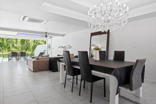 The Fairways Villas - 5 bedrooms & bathroom for up to 14 guests 7kms to Patong - Kathu - 1