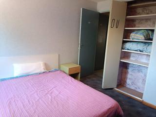Room in BB - Lit 2 Personnes Avec Un Grand Bureau - Fruges - 8