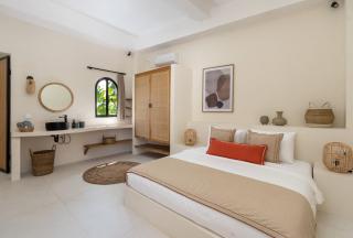 Casa Adem - Modern & Trendy 3BR Villa in Seminyak, 10 Minutes to the Beach with Private Pool - Seminyak - 1