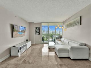 King David Condominium Sunny Isles Beach - 1