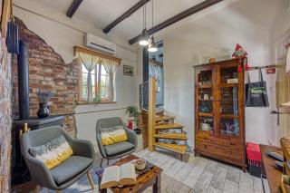 Romantic Haven with Hot Tub - Happy Rentals - Beretinec - 4