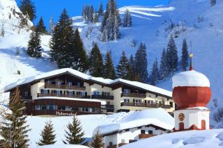Wohlfühlhotel Hubertushof am Arlberg - Ski-In & Ski-Out - Sky Pool - 6